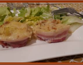 Purée de pommes de terre lardée