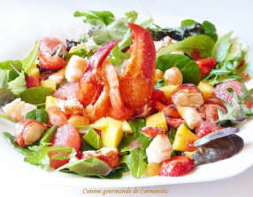 Salade de homard et crevette à la vinaigrette de framboises et fraises