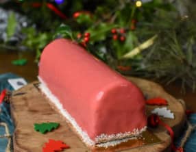 Bûche framboise réglisse et vanille