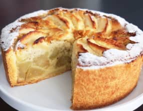 Tarte épaisse aux Pommes et Noisettes