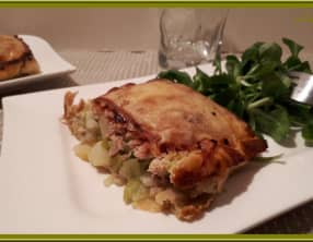 Quiche au jambon, poireaux et raclette