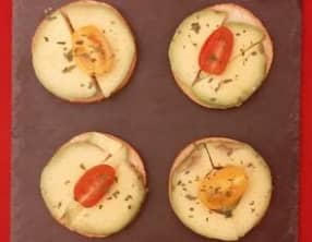 Toasts avocat et tomate cerise