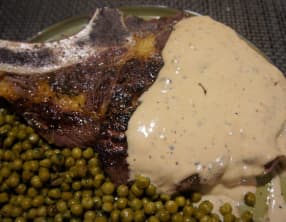 Côte de boeuf sauce au poivre et fond de veau