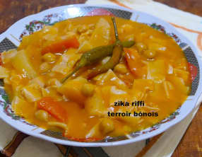 Pâtes fraîches en sauce et aux légumes