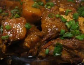 Poulet massalé aux pommes de terre