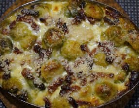 Gratin de choux de Bruxelles au parmesan et lardons