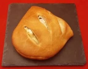 Fougasse moelleuse au fromage de chèvre pour l'apéritif