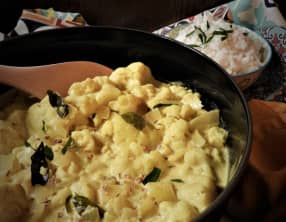 Curry de chou-fleur au lait de coco