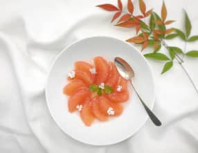 Salade pamplemousse et verveine infusée