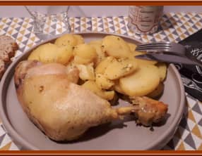 Cuisses de poulet aux pommes de terre à l’ail et persil au cookéo