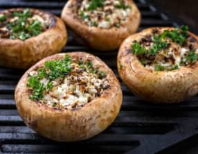 Champignons farcis au thon et mozzarella