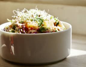 Salade alcaline facile, sauce tahini