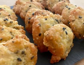 Biscuits apéritif au parmesan et sésame