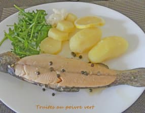 Truites au poivre vert