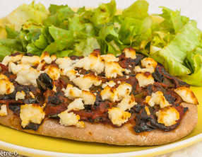 Palak paneer pizza naan