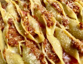 Conchiglies farcies au jambon cru et tomates séchées