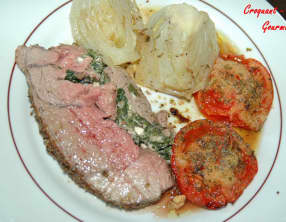 Gigot farci en croûte d'herbes