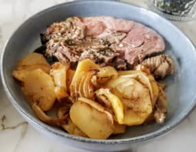 Gigot d'agneau de Pâques farci