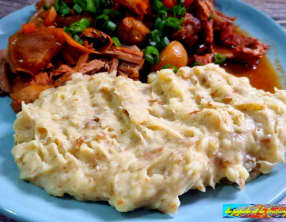 Écrasé de pommes de terre à l'ail