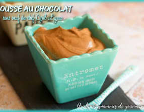Mousse au chocolat sans oeuf de Cyril Lignac