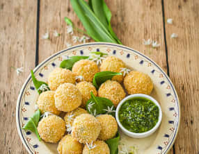 Bouchées chèvre et ail des ours