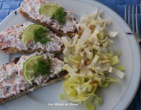 Tartines de saumon fumée à  la ricotta, aneth et noix