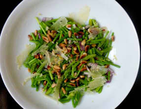 Salade d'ornithogales, pecorino et citron