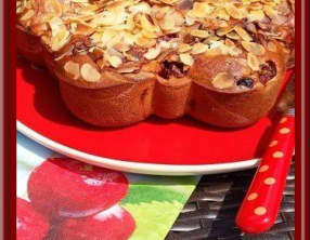 Gâteau à l’amande et cerises