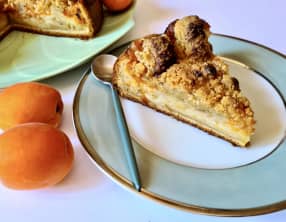 Gâteau aux fruits et au crumble