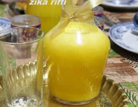 Smoothie pamplemousse banane yaourt et miel