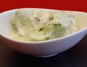 Salade de concombres à la crème fraiche