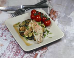Filets de rouget poêlés et courgettes ail et basilic
