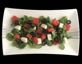 Salade pastèque, feta, menthe et mâche