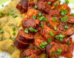 Rougail saucisses de poulet réunionnais