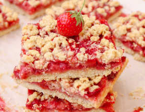 Carrés aux fraises et à l’avoine