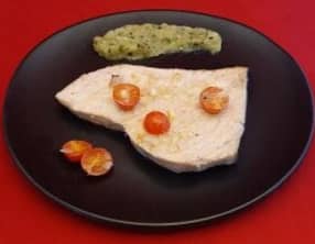 Espadon au four avec échalote et tomate