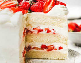 Layer Cake Fraise et Chantilly Mascarpone