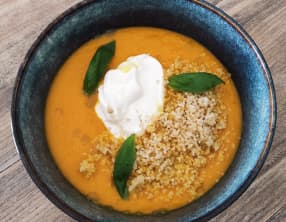 Velouté froid de carottes, orange et yaourt