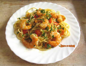 Spaghetti aux crevettes à l'italienne