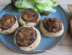 Champignons farcis à la truite fumée, tomates séchées et ricotta à l'aneth