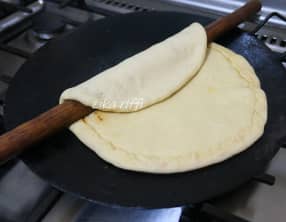 Kesra harra bônoise - galettes piquantes à la chakchouka et ricotta pour débutants
