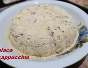 Glace cappuccino au lait concentré sucré- éclats de chocolat- sans œufs et sans sorbetière