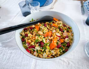 Salade de petit épeautre, légumineuses, amandes et carottes rôties