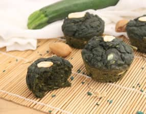 Muffins à la courgette, spiruline et amande