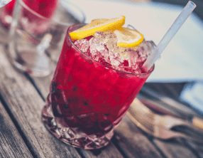 Cocktail ouzo grenadine