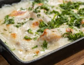 Gratin de poulet à la crème et aux champignons