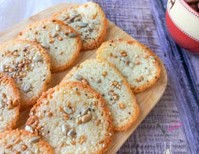 Tuiles apéritives salées au parmesan
