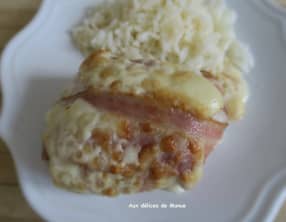 Roulés de poulet au poivron et poitrine fumée, gratinés à l'Etorki