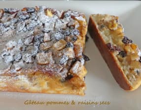 Gâteau pommes et raisins secs