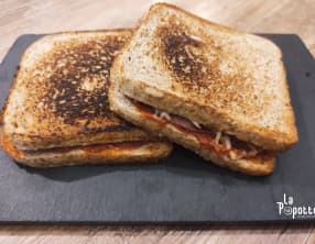 Croque-Monsieur Coppa, Mozzarella et Pesto Rosso